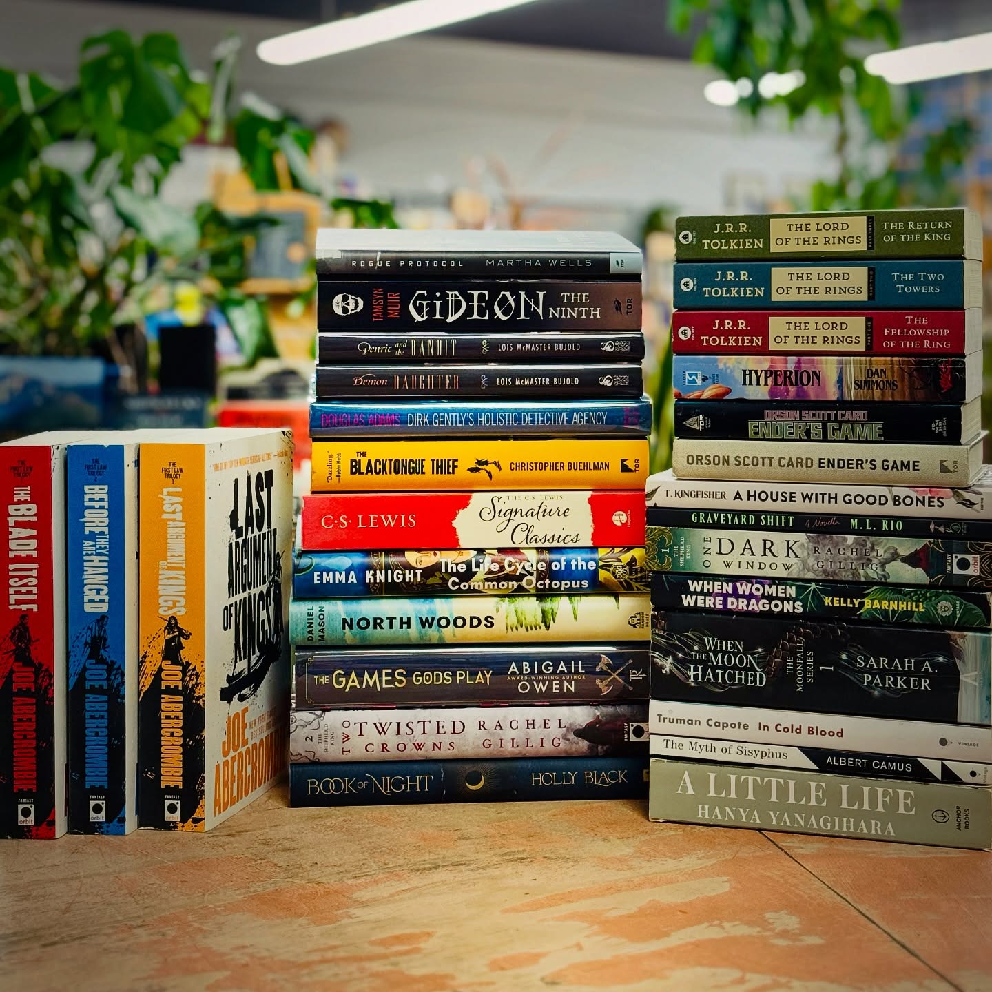 Stacks of epic fantasy, classic literature, cult favorites, and modern must-reads are hitting the shelves this weekend at Big Story. From Tolkien to Yanagihara, Abercrombie to Capote, these gently loved books are ready for their next adventure.
Come by and discover your next favorite read before they’re gone! 📚💫
#UsedBooks #BendOregon #Bookstagram #ReadMoreBooks #FantasyReads #LiteraryFiction #BookLovers