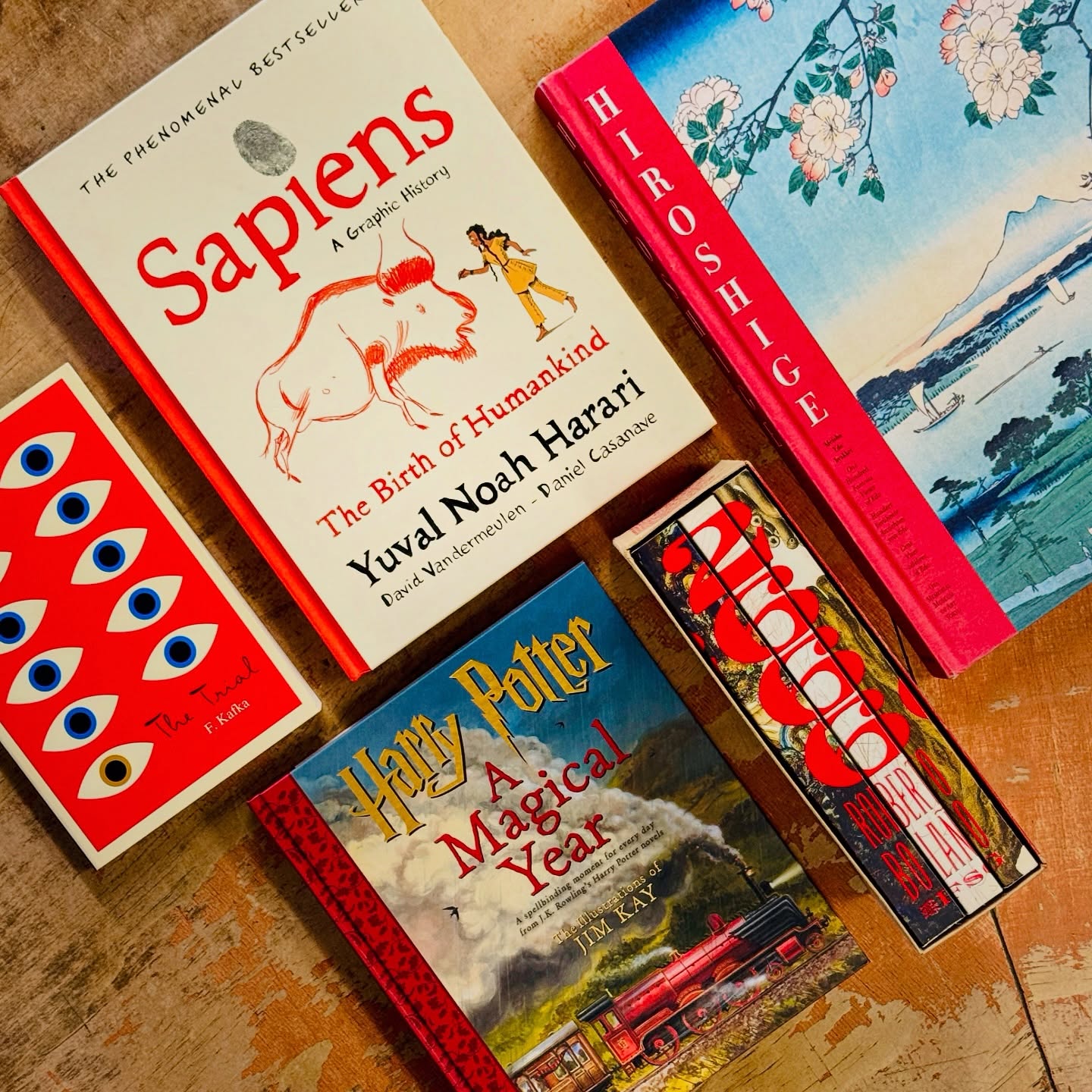 📚 Sorting through stacks of incoming used books… and these caught our eye!
People often ask what kinds of books we’re looking for — and honestly, it’s such a long, eclectic list that it’s hard to explain. From modern thought to magical worlds, graphic design to global history — to current bestsellers, literary favorites, and the quiet backlist gems readers still ask for years later. If it’s beautifully written, thought-provoking, or simply well-loved, it probably belongs here.
Best way to know? Scroll our feed or browse our shelves — the books tell the story. ✨
#UsedBooks #Bookstagram #Red #BooksOfInstagram #BendOregon #BookCollectors #Sapiens #Kafka #HarryPotter #Hiroshige #VintageBooks #ReadLocal #SupportIndieBookstores