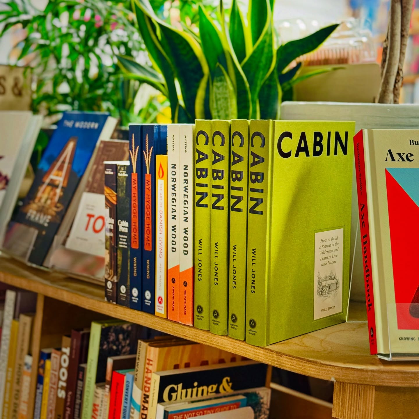 Wood grain. Warm light. The quiet architecture of a good shelf. ☺️
A lineup built for slow living — Cabin, Norwegian Wood, The Art Of Danish Livinf, My Hygge Home, Cabin Porn.
Used + New. Thoughtfully Curated. Always Big Story.
#slowreading #bookstoremagic #bookdisplay #bookvibes #bendoregon #shoplocalbend #cabinlife #interiordesignbooks #readlocal