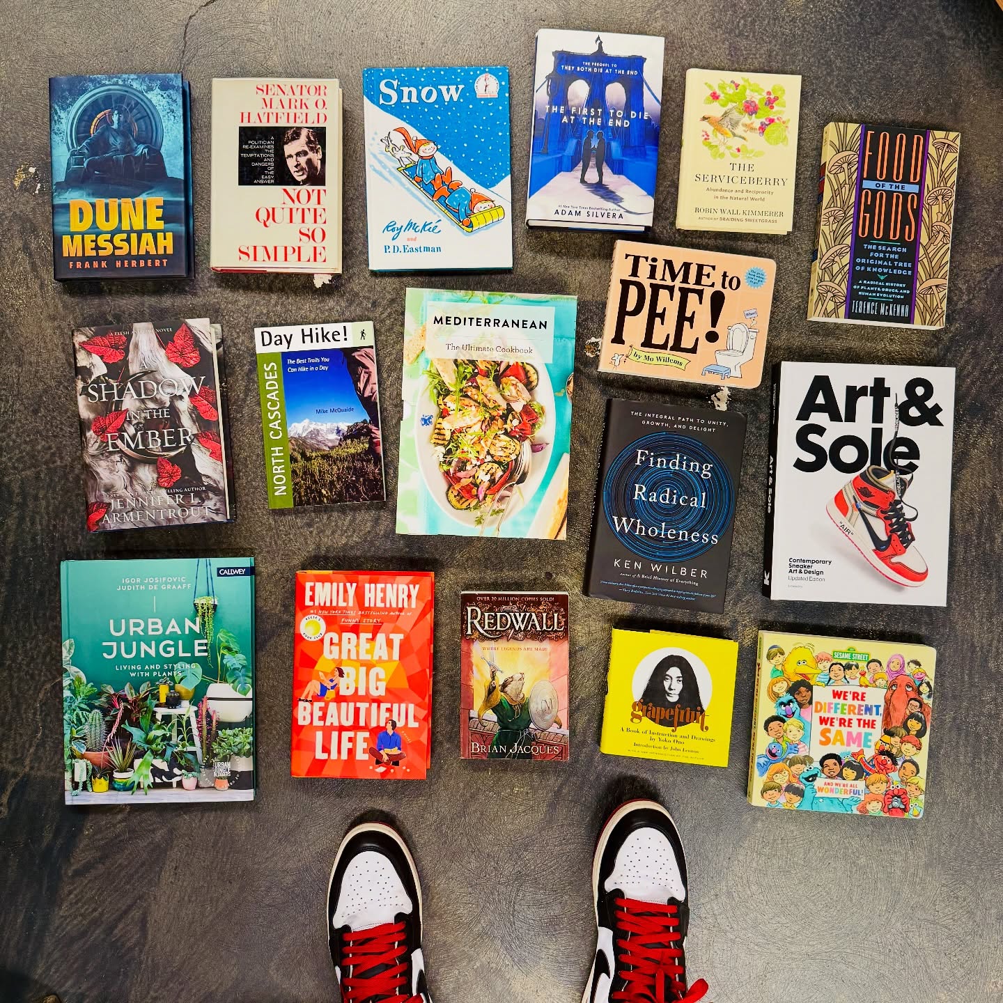 A little Art & Sole to start your day 👟♥️
Because around here, we’re Not Quite So Simple (signed edition) — we mix Urban Jungle vibes with a Great Big Beautiful Life, a dash of Mediterranean flavor, and maybe a side of Food of the Gods.
⸻
Whether you’re after Finding Radical Wholeness or just Time to Pee! (parents get it), there’s a Shadow in the Ember and a Snow Day waiting on our shelves.
⸻
Used + New. Eclectic. Thoughtfully Curated. Always Big Story.
#UsedBooks #Jordan1 #ReadMoreBooks #ExpandYourMind #ShopLocal #BendOR