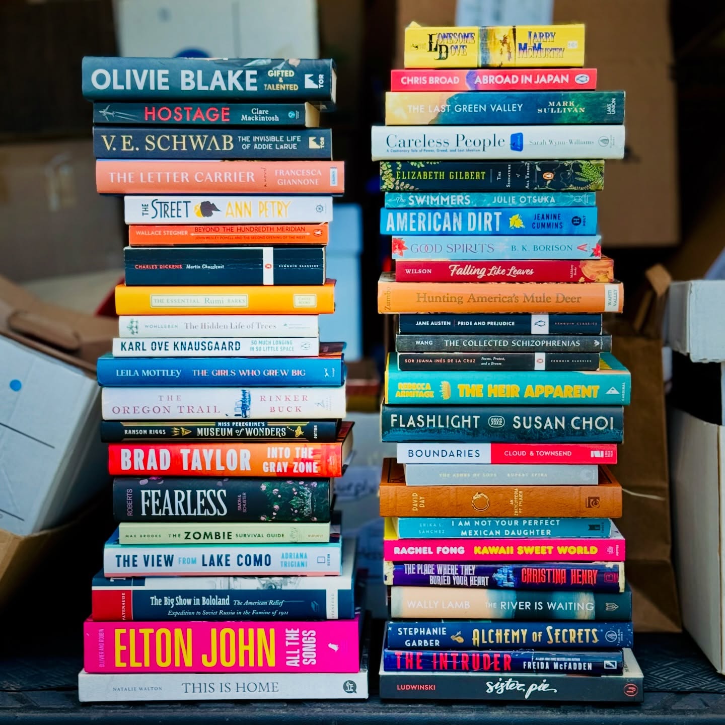 Solid couple of days in Silicon Valley and San Francisco. ☀️📚

Another 23 boxes loaded today, bringing the trip total to 105 boxes headed back to Bend.

🤓 What really stands out here is the kind of innovative, curious, deeply thoughtful people who live and work in this region — and the books they leave behind reflect that spirit. Shelves shaped by engineers, artists, professors, writers, and restless thinkers. University press titles mixed with strange, brilliant niche paperbacks that only exist because someone followed an idea all the way through.

The hunt continues tomorrow. 📚🔎